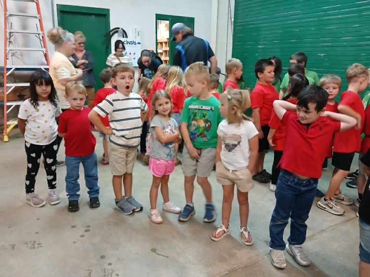 Students visiting water treatment plant. 