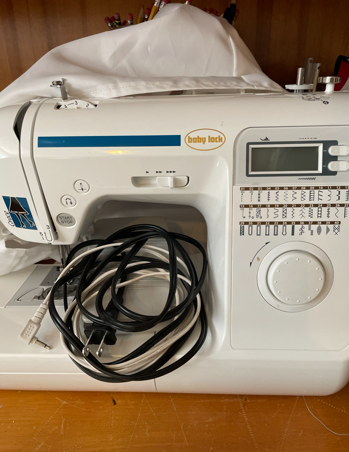 picture of sewing machine