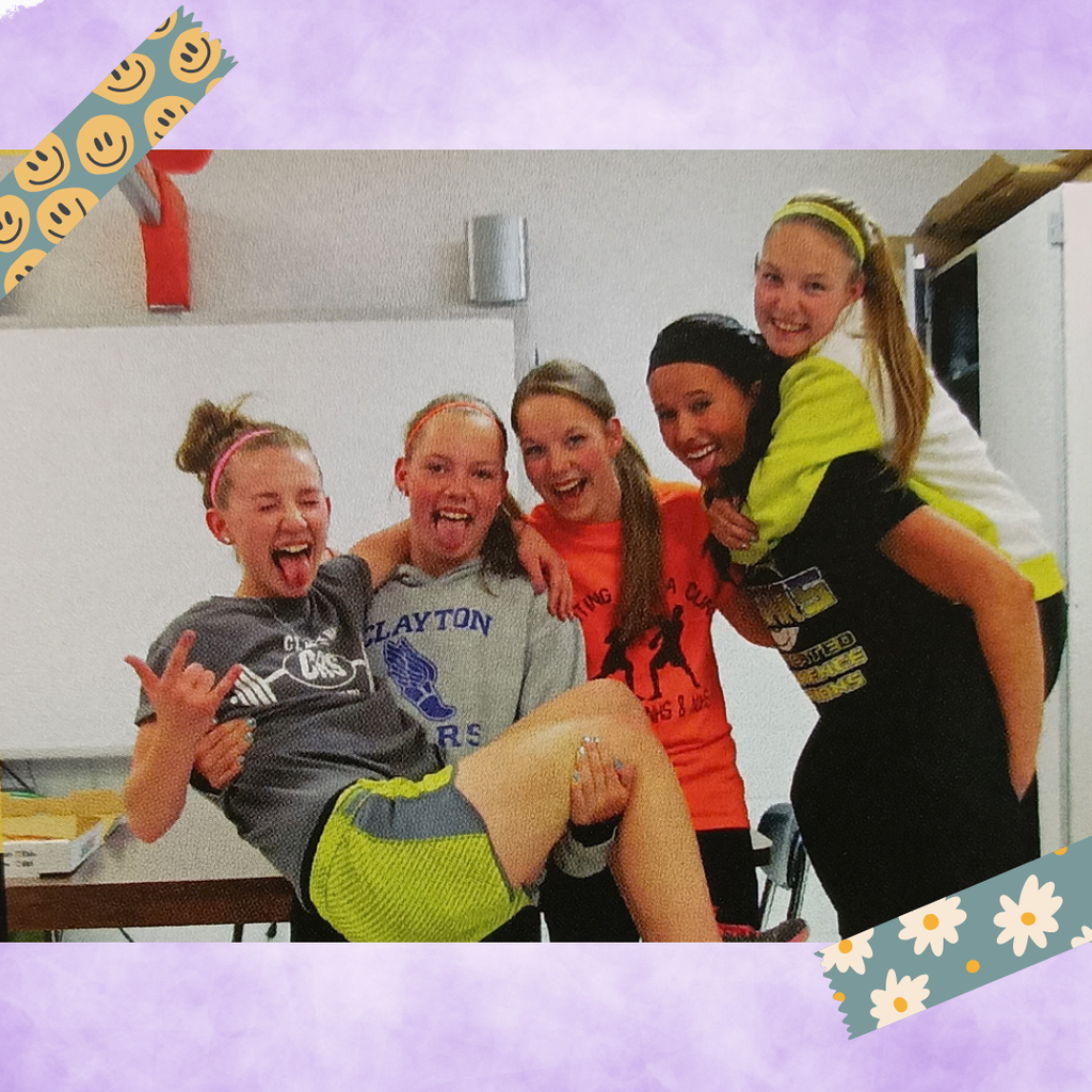 TBT 5 students Friends forever