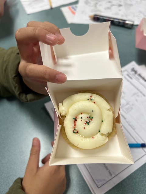 Crumbl Cookie Presentation