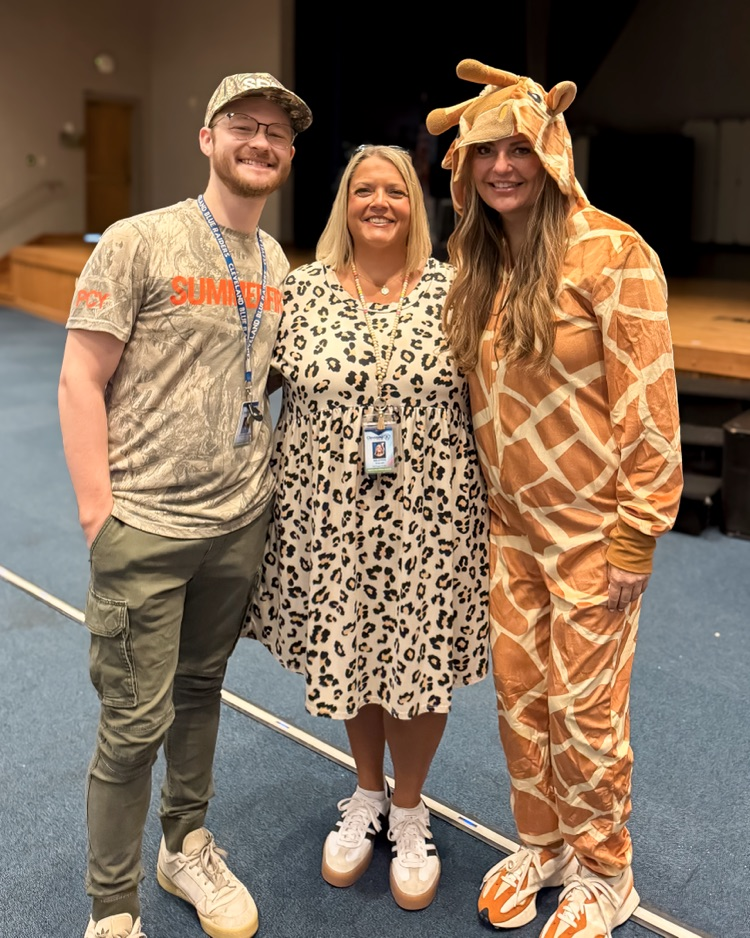 Spirit day 2 wild about the Raiders