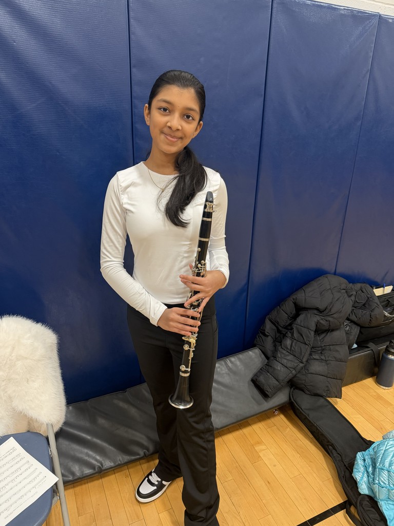 Photo of CHES ECMEA soloist with clarinet