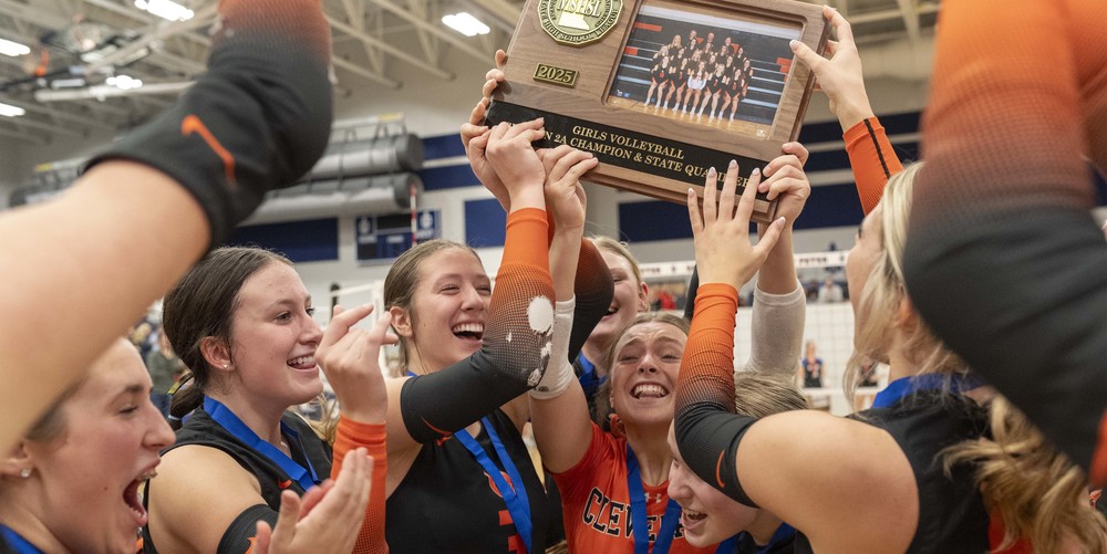 Clippers with trophy. 