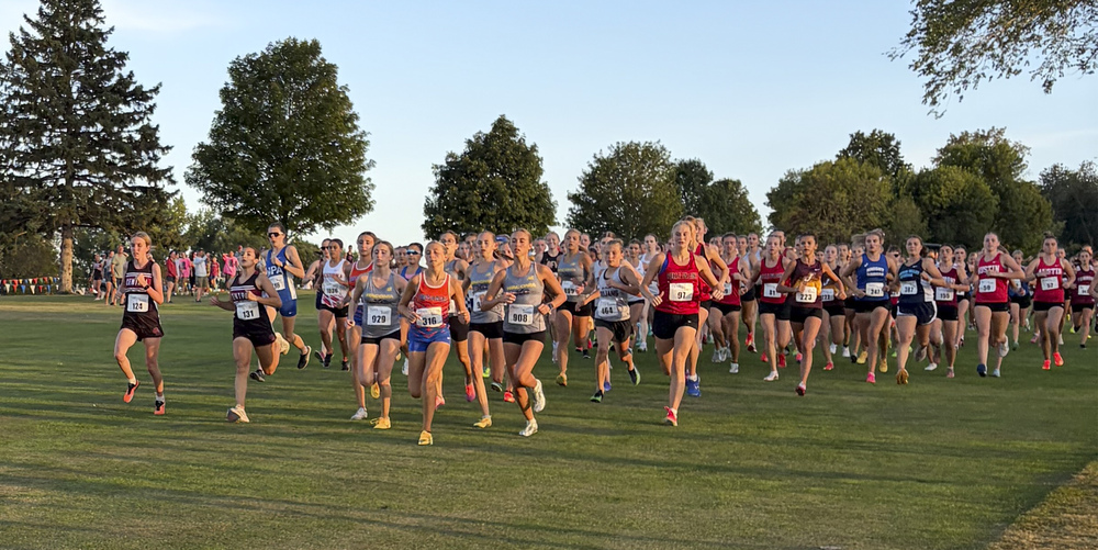 Girls race at Monty