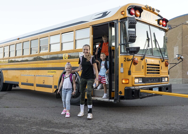 Bus unloading