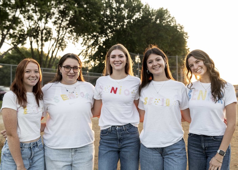girls in t-shirts