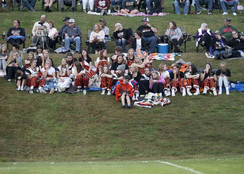 Crowd on the hil
