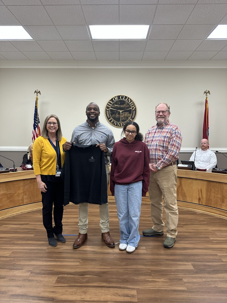 Board recognizes Shawn Humphrey