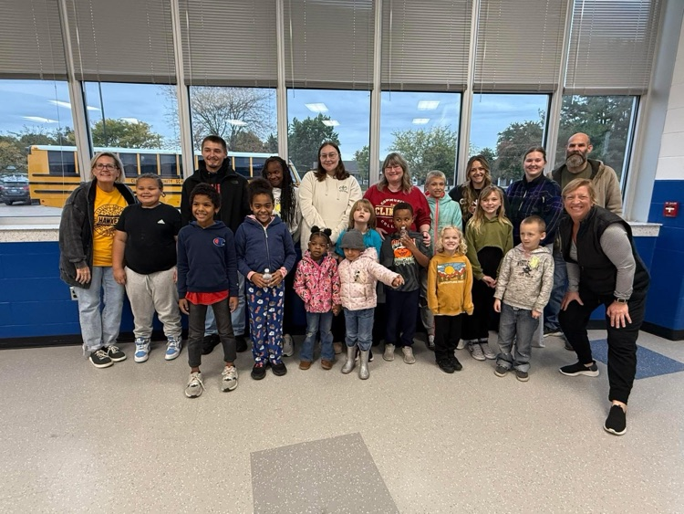 bluff at shopping for students event