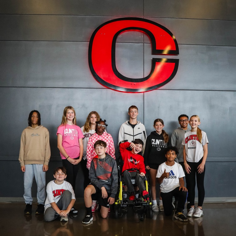 clinton middle students smiling in group