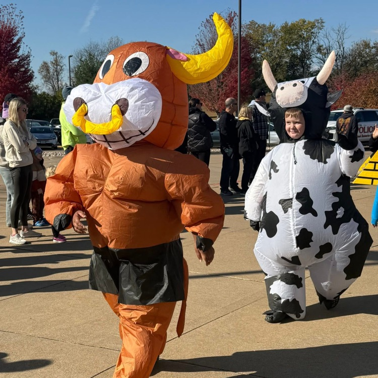 eagle heights parade costumes 