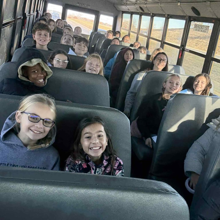 putnam museum field trip in bus