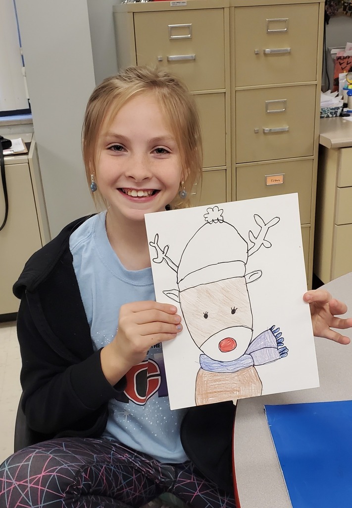 students drawing reindeer