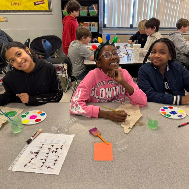 students ornament painting