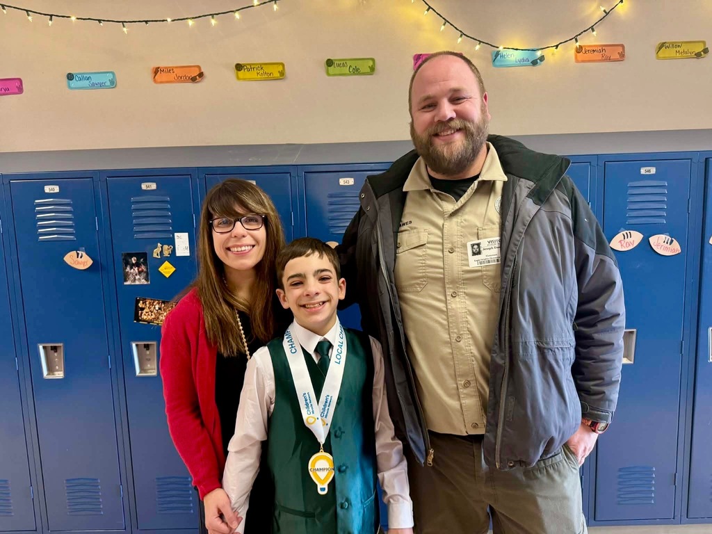 Sawyer Dawes pictured with his parents, Jamie and Joe Dawes.