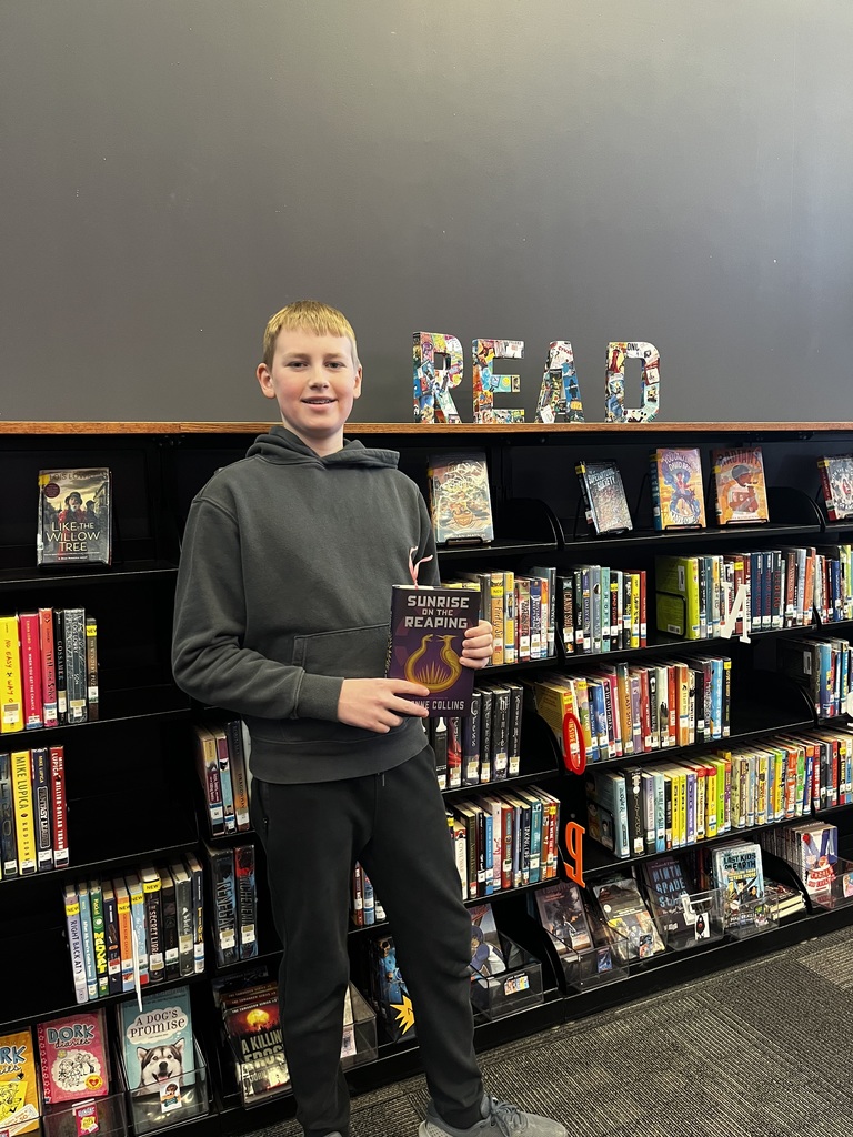 7th Grade Royalty Reads Leader