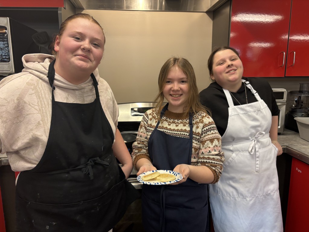 cms students cooking group