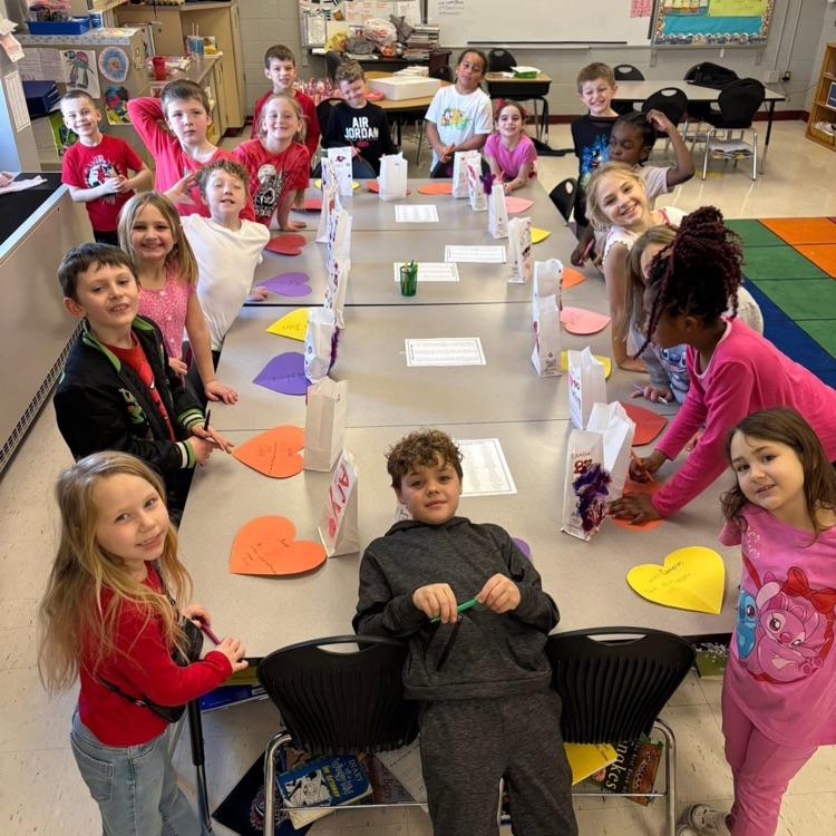 valentine’s day class photo