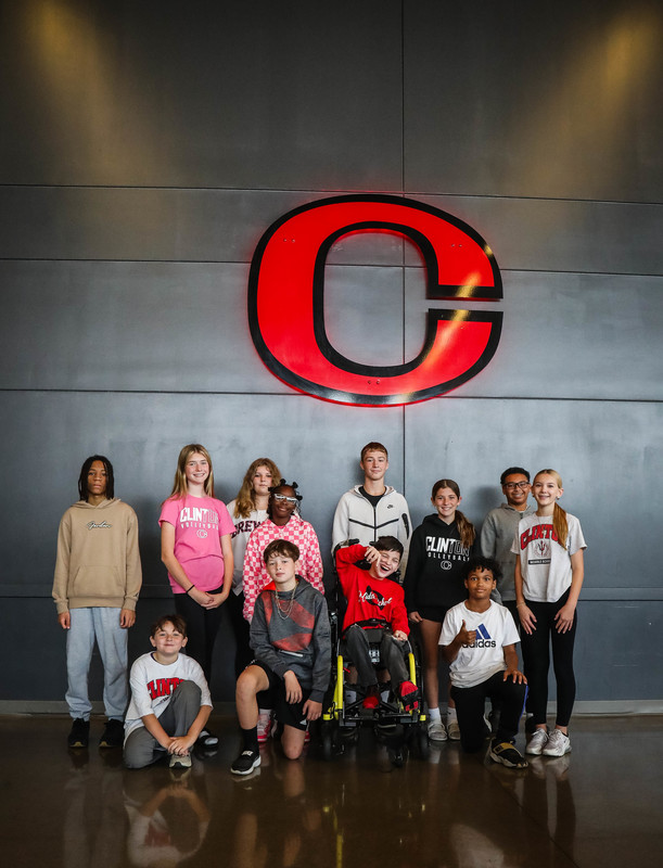 middle school students group photo