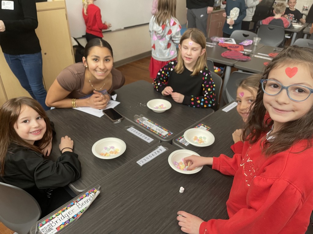 NHS students with 2nd graders
