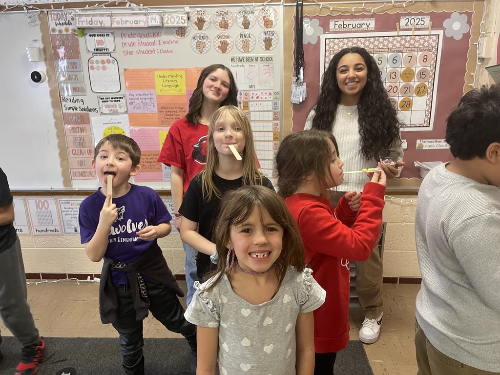 NHS students with 2nd graders