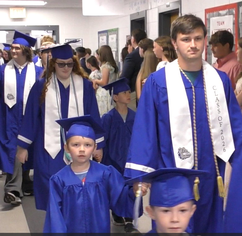 senior walk2