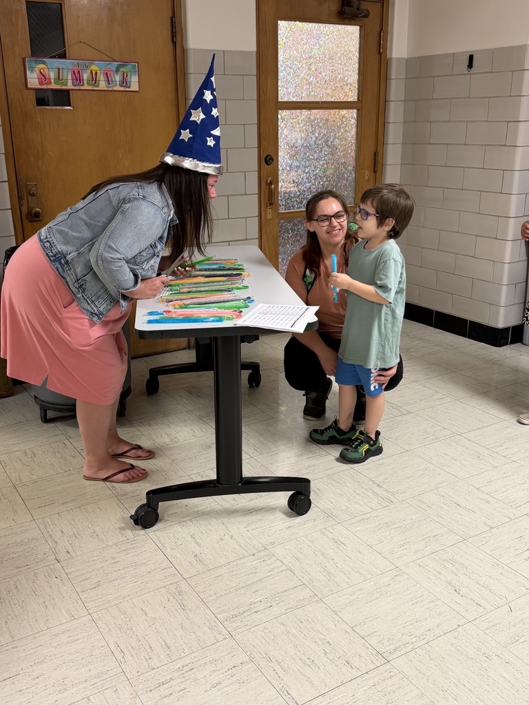 Mrs. Lange meeting a new student