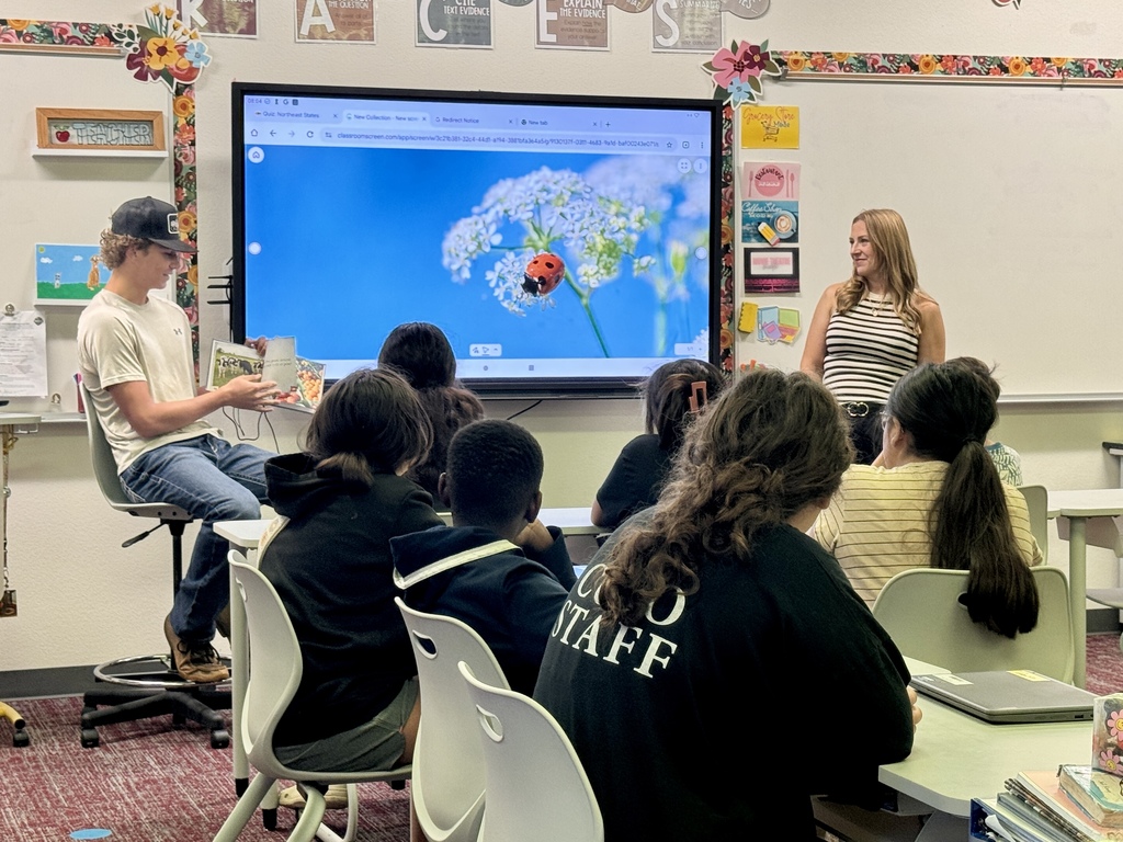 Ag students reading to SW students