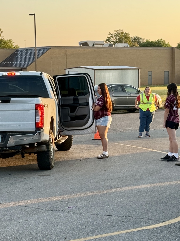 CHS Softball players greeting Nance students