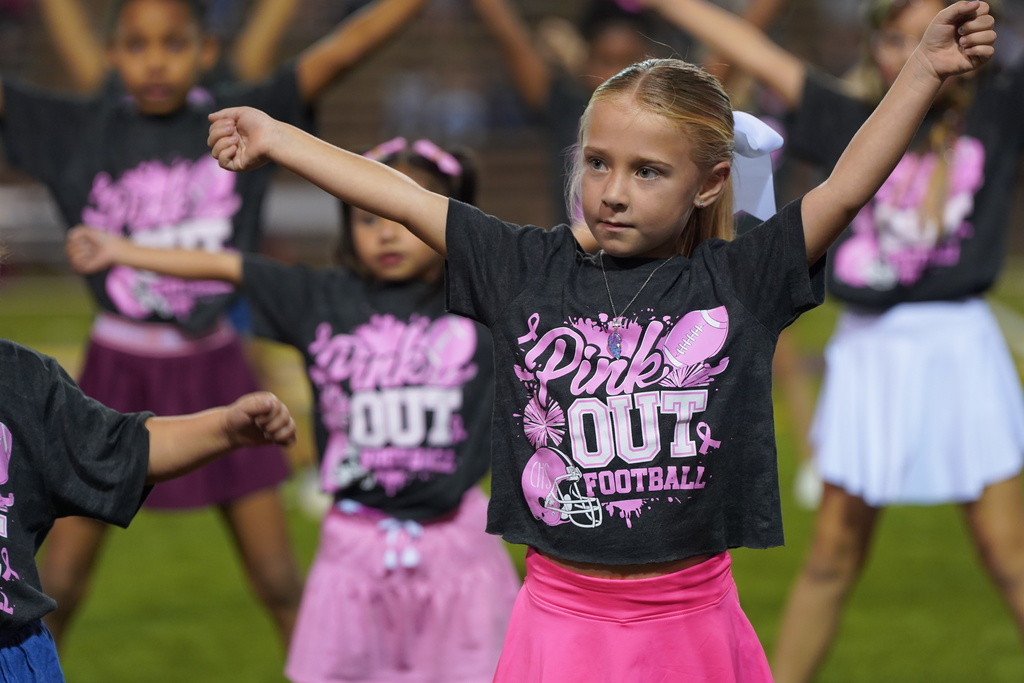 Little Cheer at Pink Out