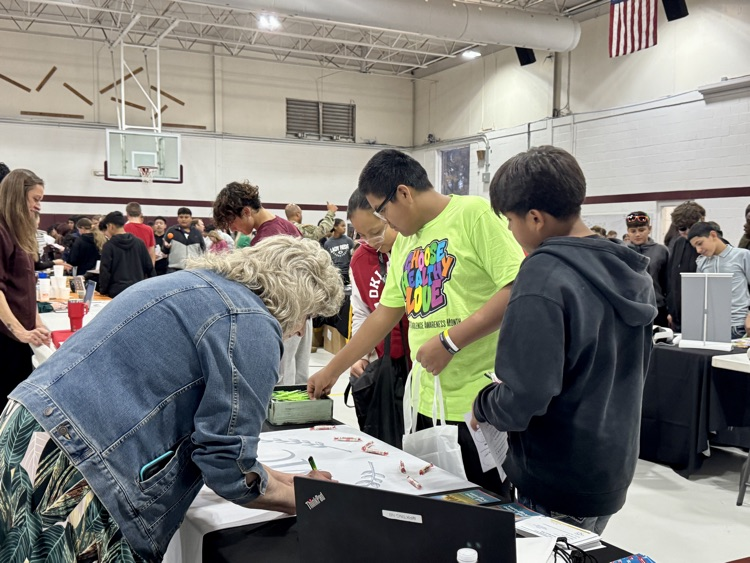 students at the career fair