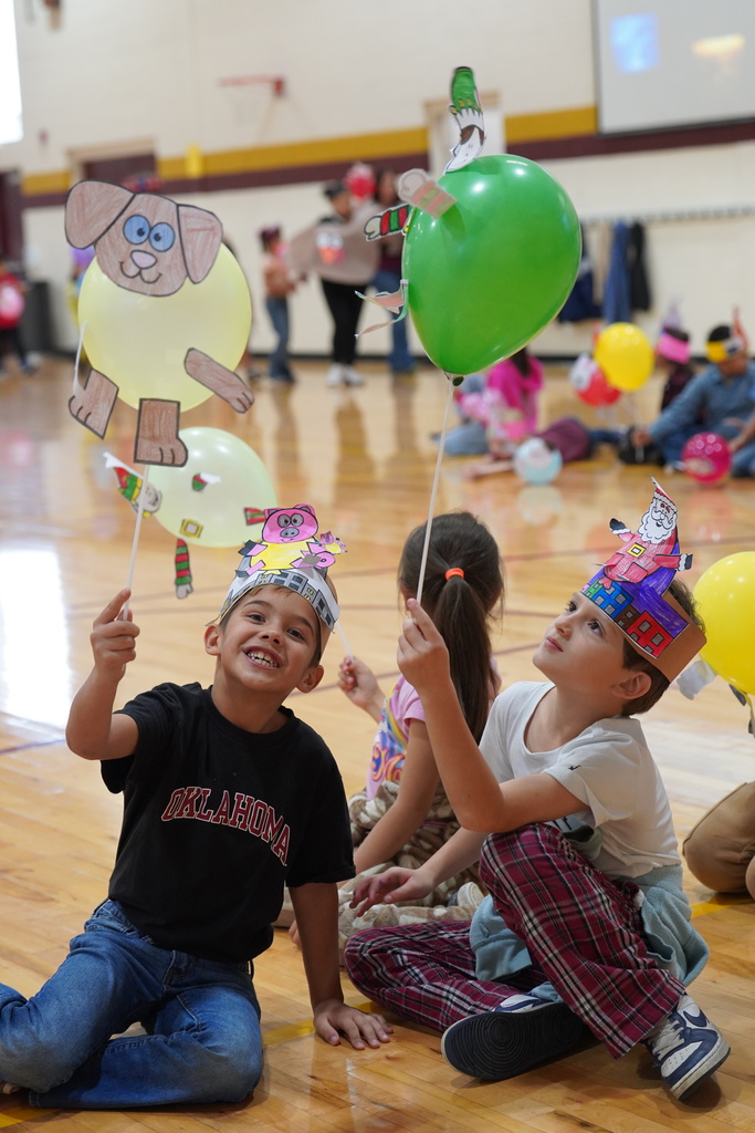 NES Balloons over Broadway parade