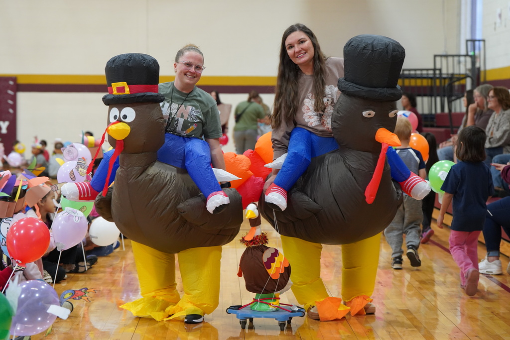NES Balloons over Broadway parade
