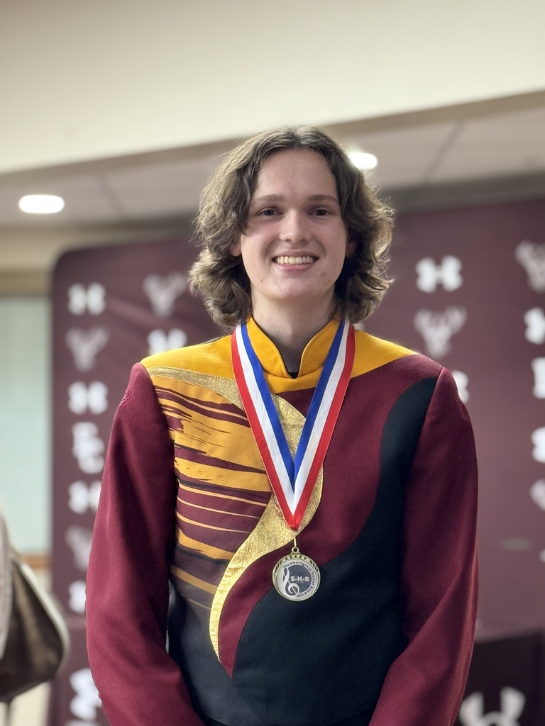 CHS Senior with Shortgrass Honor Band medal