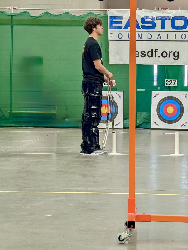 Archer waiting to shoot 