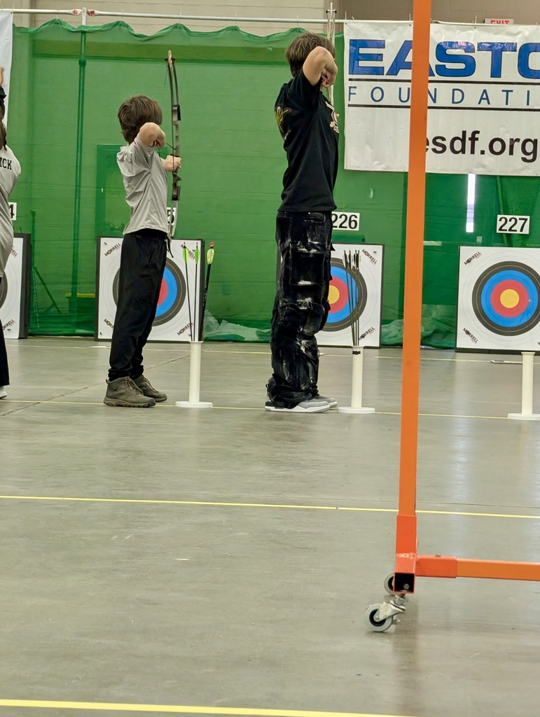 CHS Archer pulling bow back to shoot at National Tournament