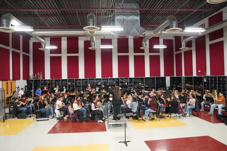 6th grade band in CHS band room