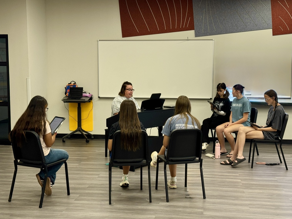 CHS Vocal Girls rehearsing