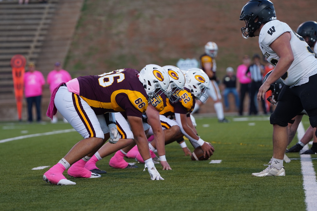 Offensive line ready to run a play