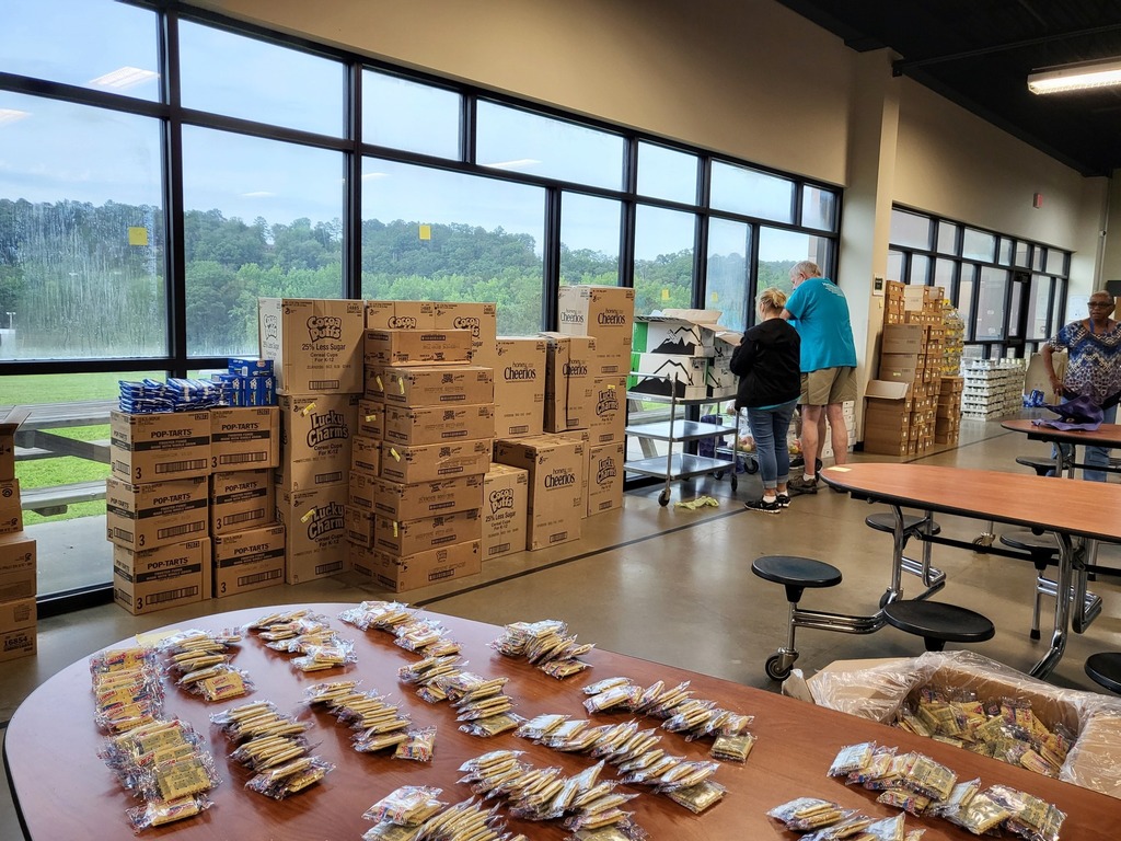 Food packets being prepared to hand out