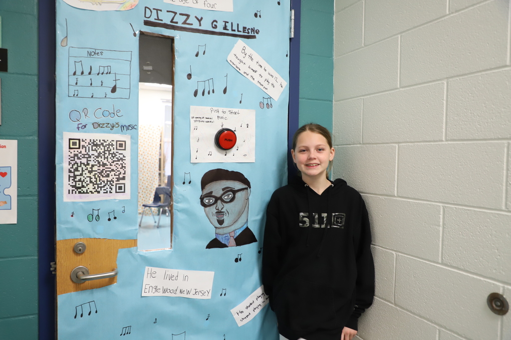 Door decorating contest