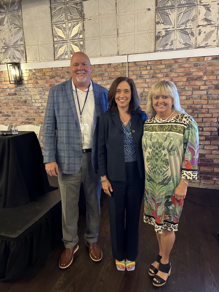 Tracy Stiff and Wayne Williams with Quinn