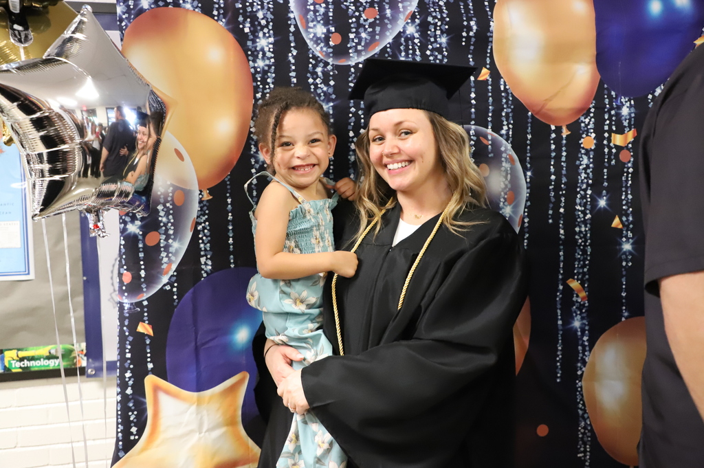 family grad photos