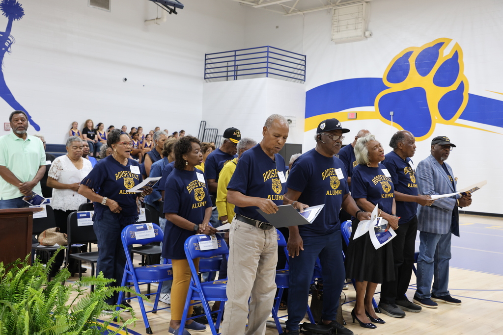 Alumni singing