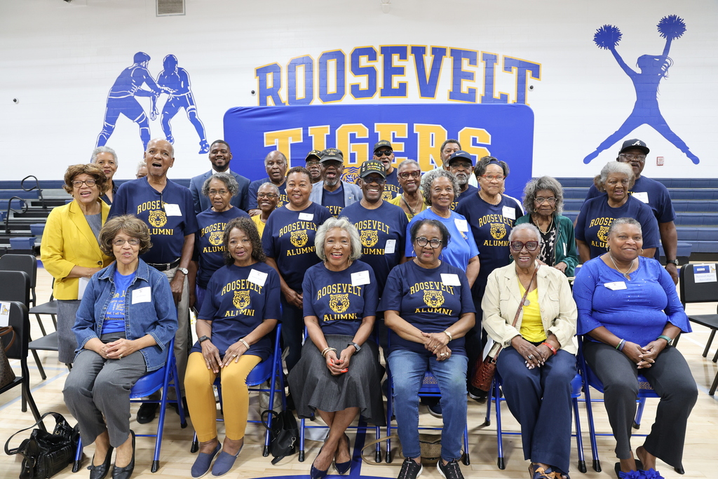 Roosevelt Alumni Association