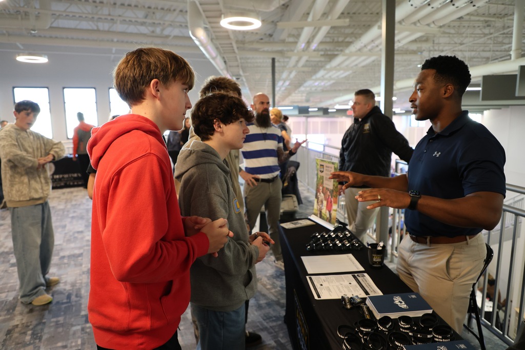 Recruiter and students