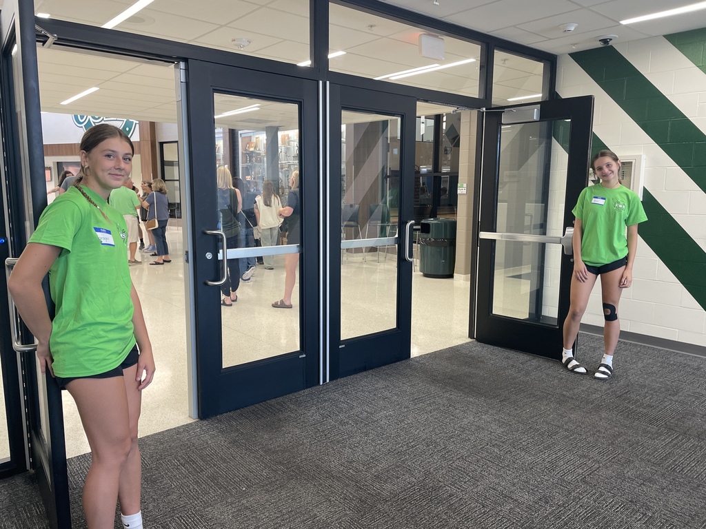 Emerald Key students