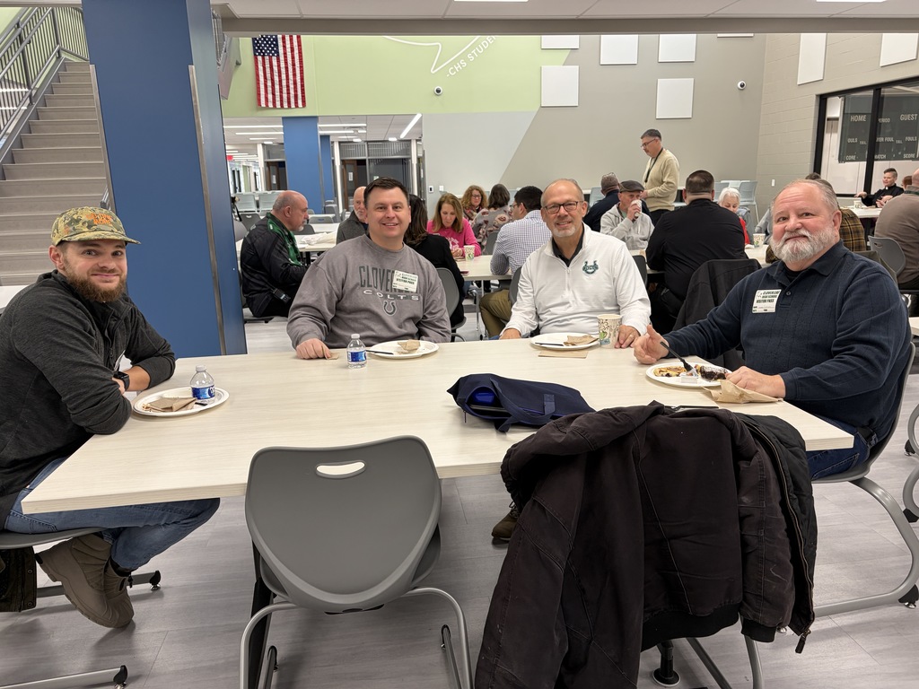 Guests enjoying breakfast