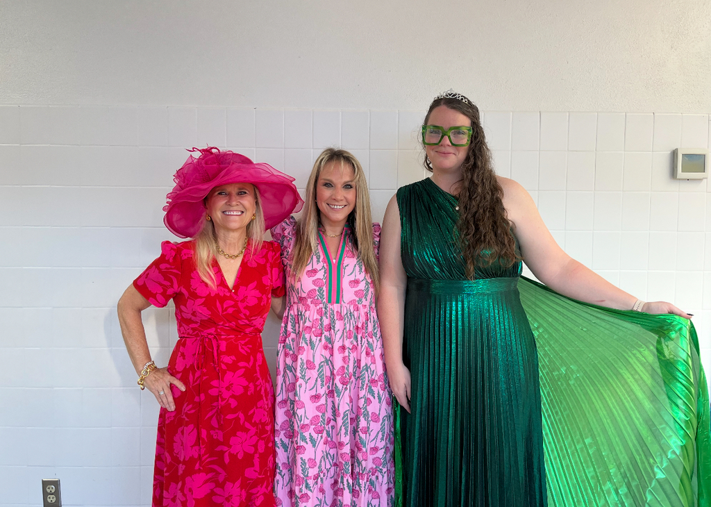 Team Green/ Team Pink