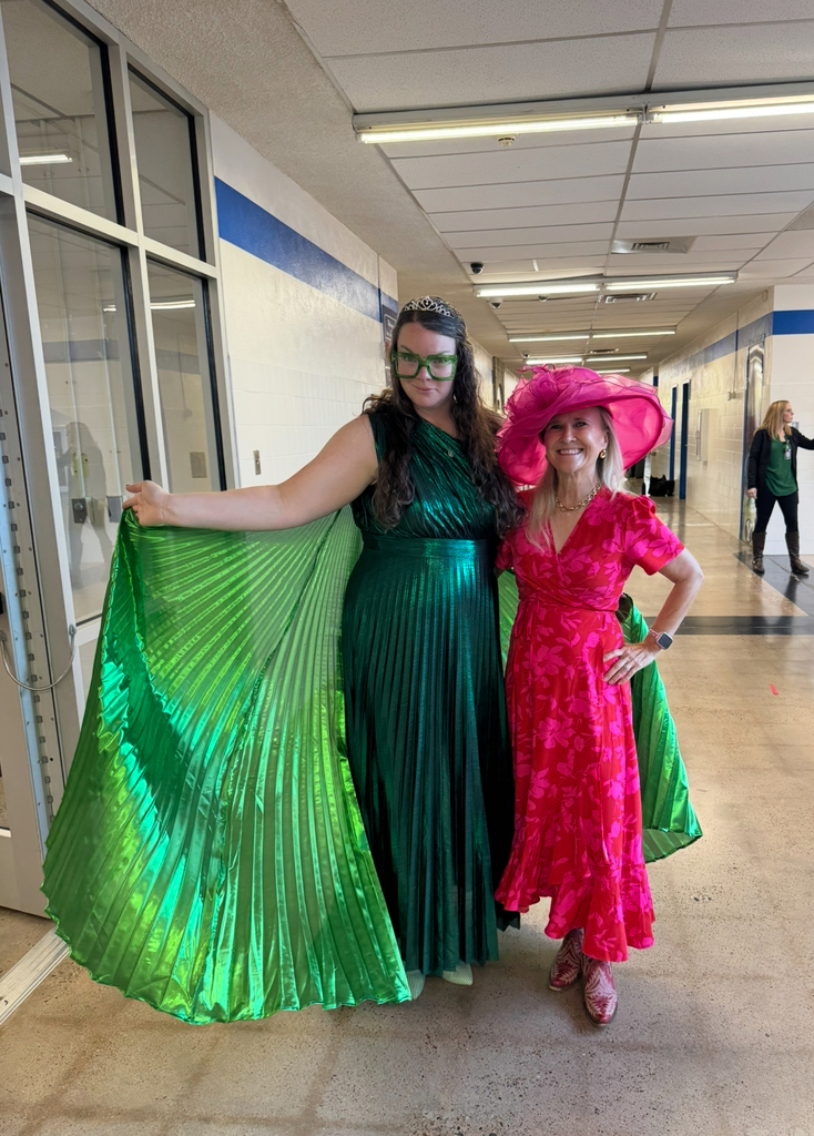 Team Green/ Team Pink